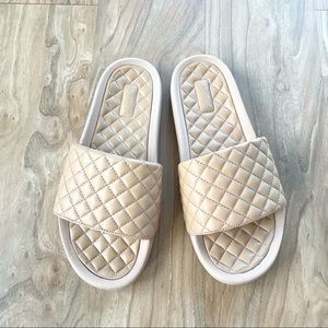 APL Lusso Quilted Leather Slide Sandals